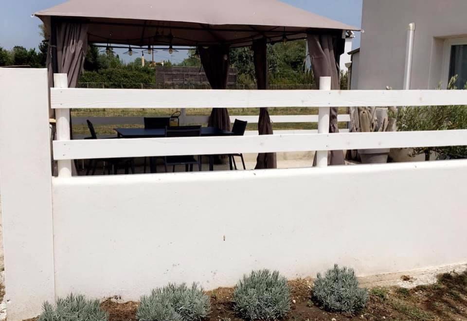 Les Maisons Du Paty Arles Bagian luar foto