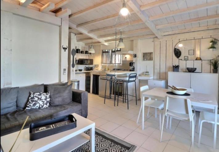 Les Maisons Du Paty Arles Bagian luar foto