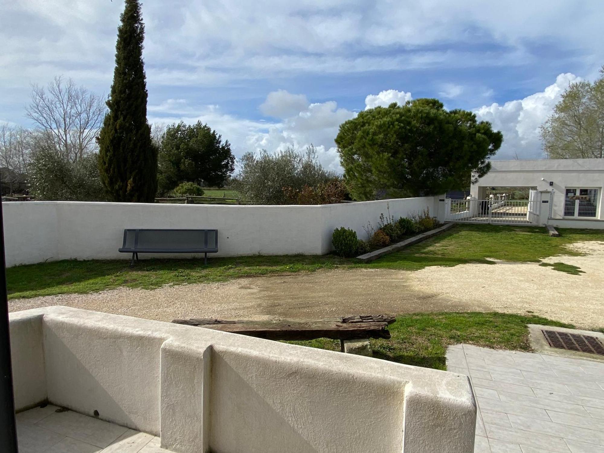 Les Maisons Du Paty Arles Bagian luar foto