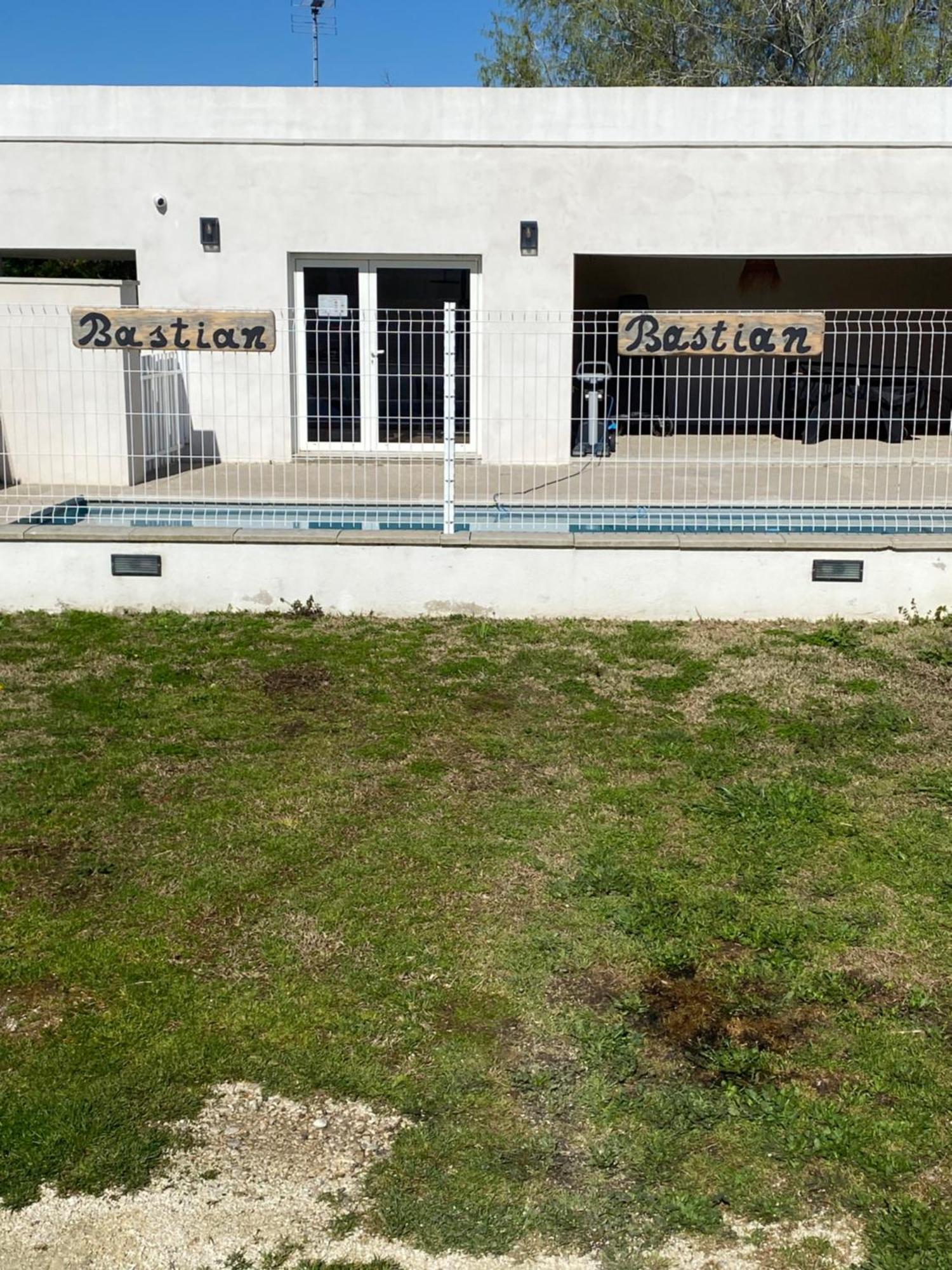 Les Maisons Du Paty Arles Bagian luar foto